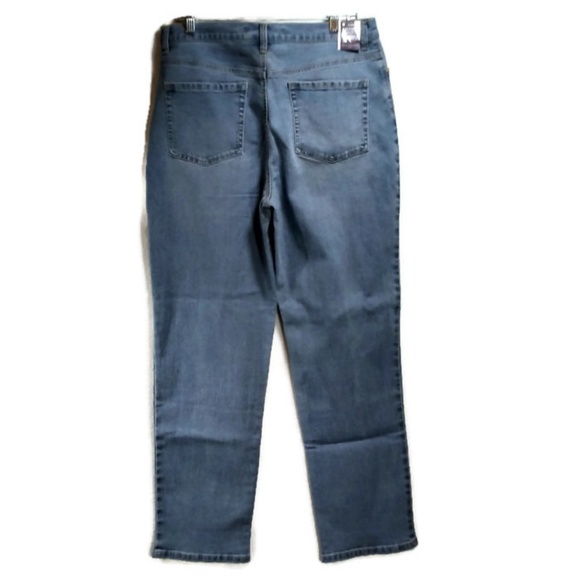 Gloria Vanderbilt Maya Wash Amanda Mom Jeans - Picture 3 of 7